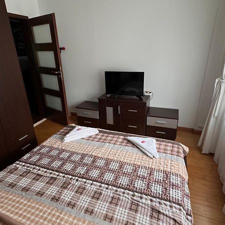 Apartament 3 Camere Otopeni Luaran gambar